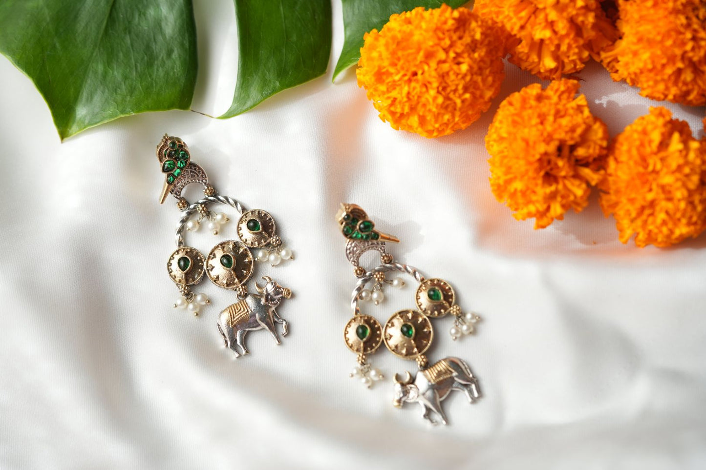 NANDI DUAL TONE Earrings