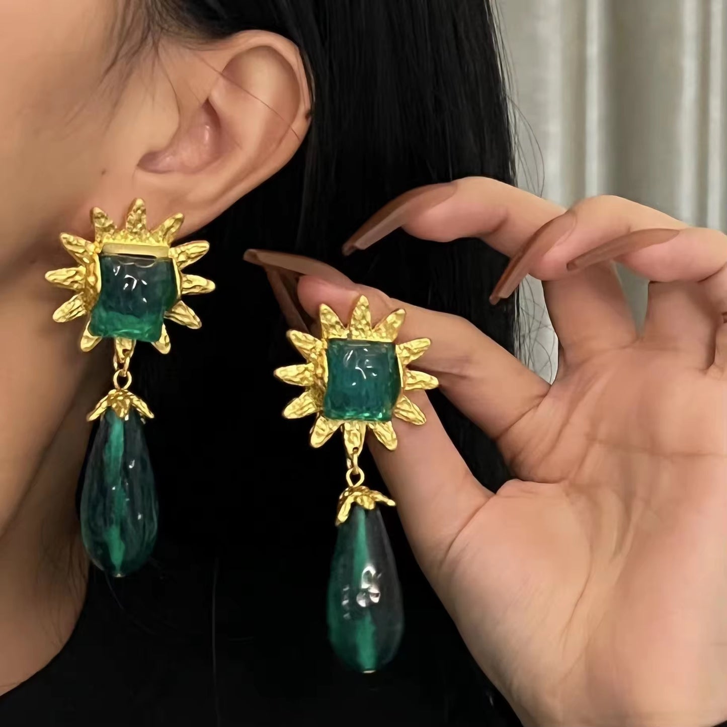 LILI Danglers