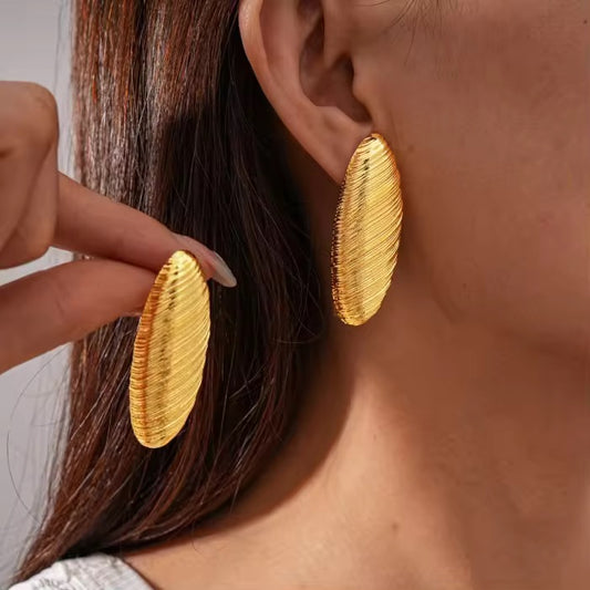 CLAIRE Oval Drop Earrings